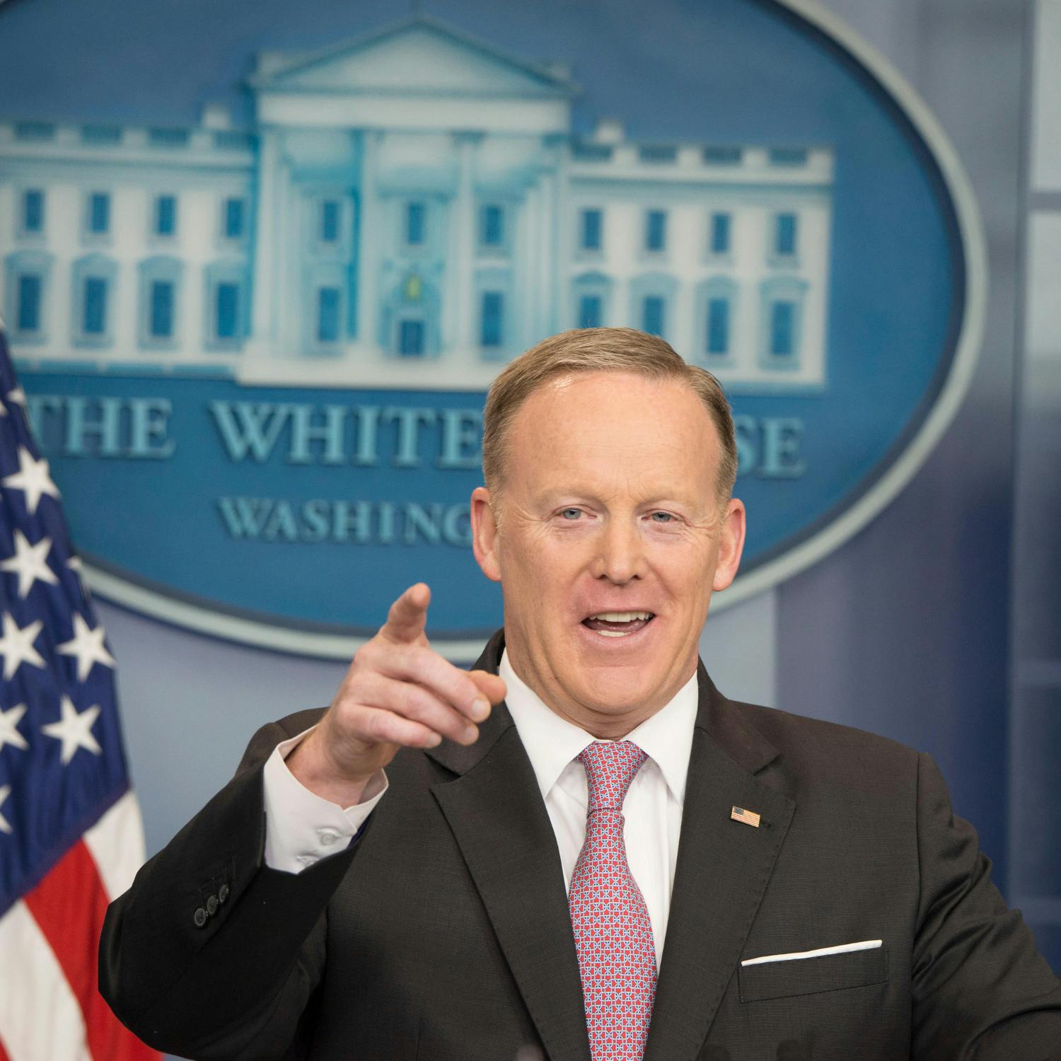 cover of episode Sean Spicer: 'Everything is at stake' in US Midterm Elections