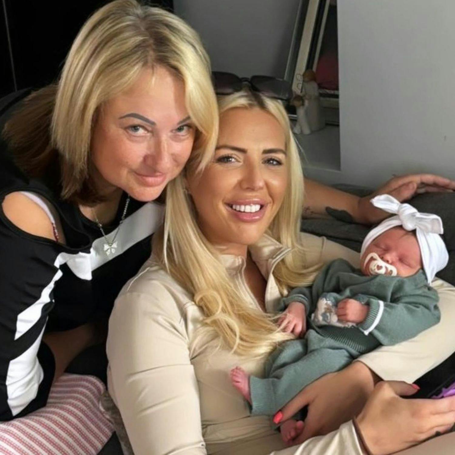 **EXCLUSIVE** - "I Found Out My Mam Was Dead On A Whatsapp From The Clinic"