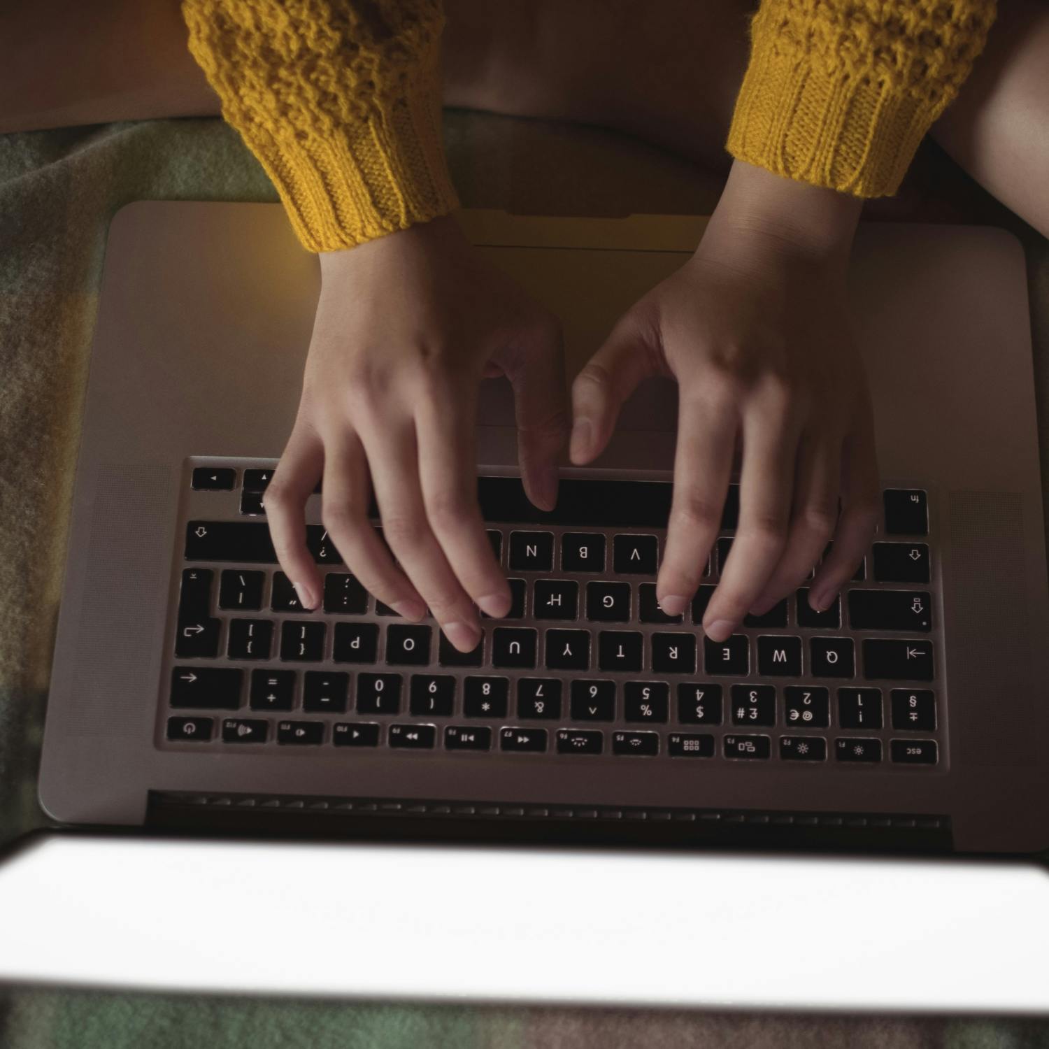 Topic On Online Racism Ends Abruplty After Team Recevies Horrfic Message From Troll