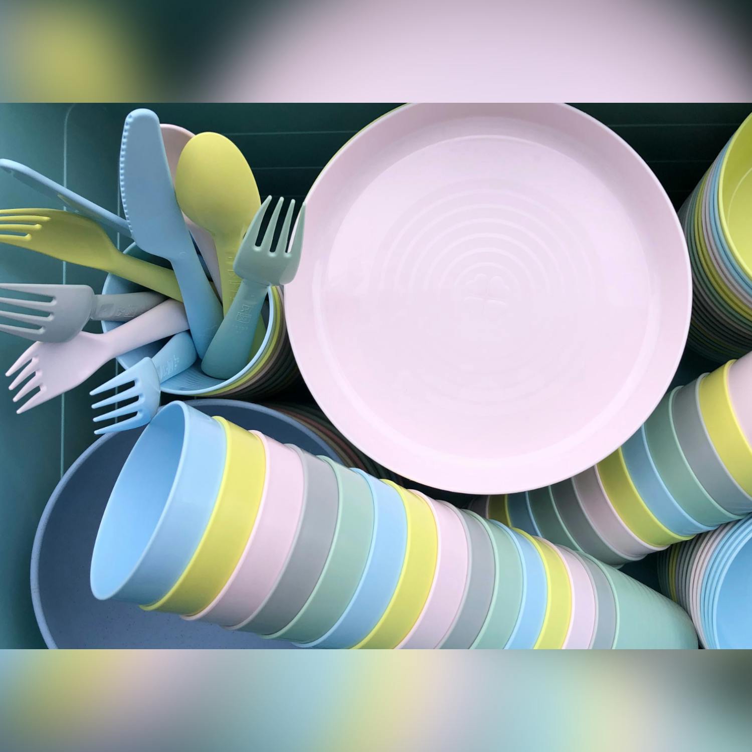How does the free children’s 'party kit' scheme work? episode artwork
