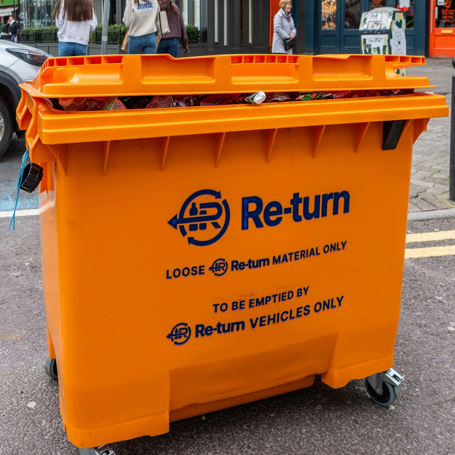Dublin City Council look to clamp down on “opportunistic”  bin scavenging caused by Deposit Return Scheme.