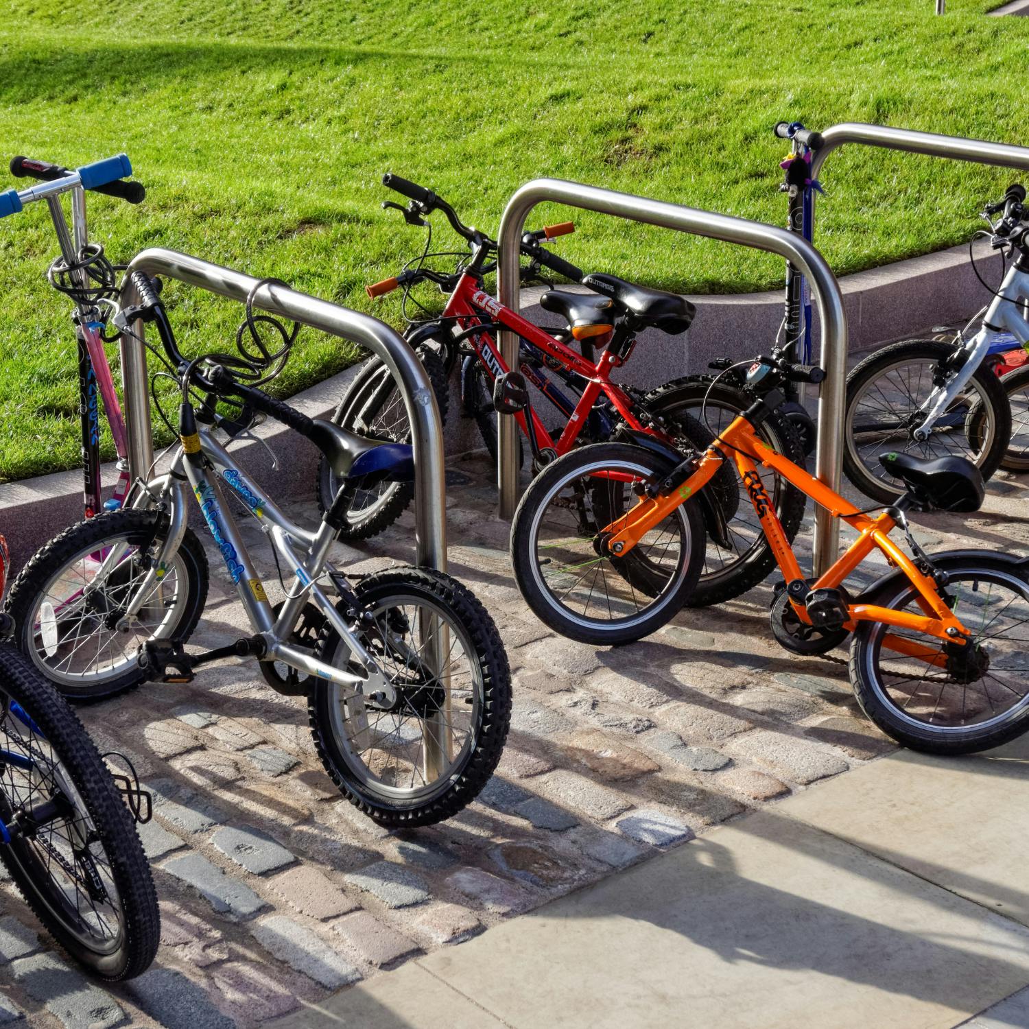 How to make cycling to school safer for children episode artwork