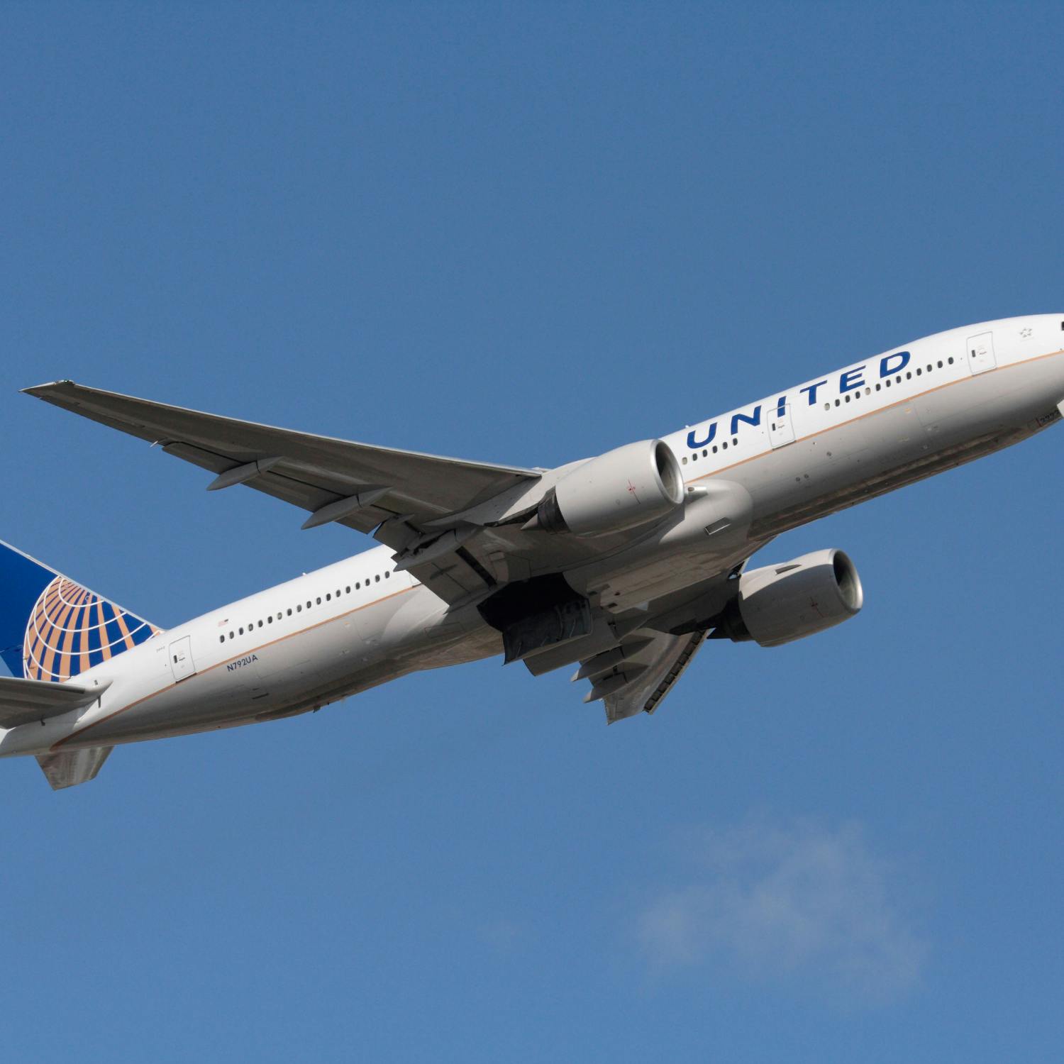 cover of episode United Airlines now operates two flights a day from Dublin to New York