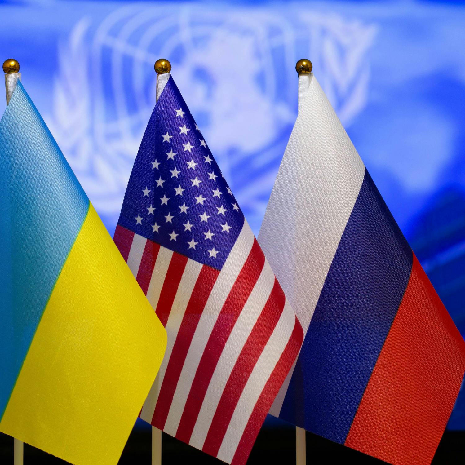 Putin plays down U.S. proposal for three-way talks