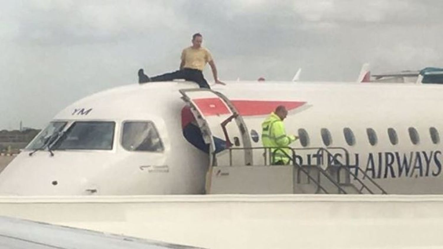 WE LOVE MOVIES - MAN ON PLANE