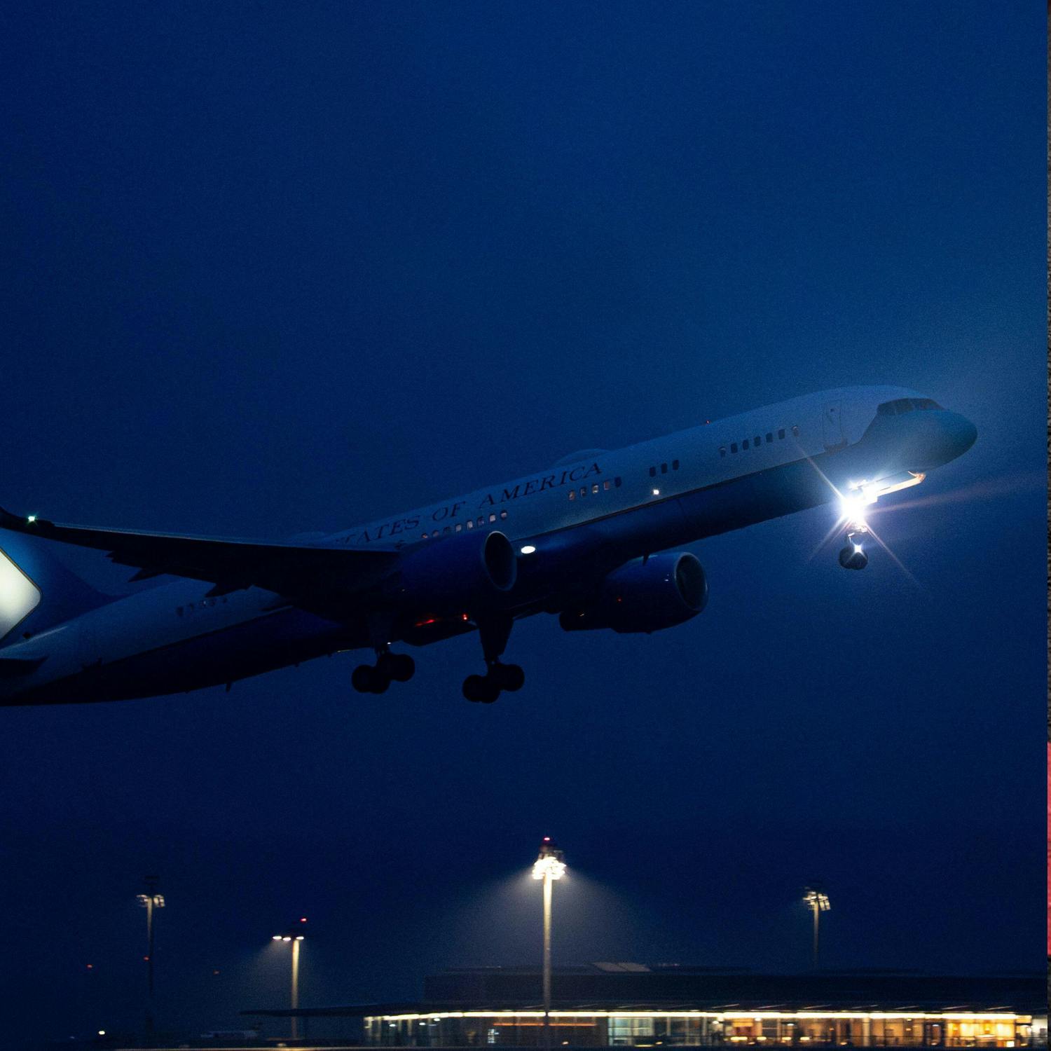 Why did Air Force one stop in Shannon airport?