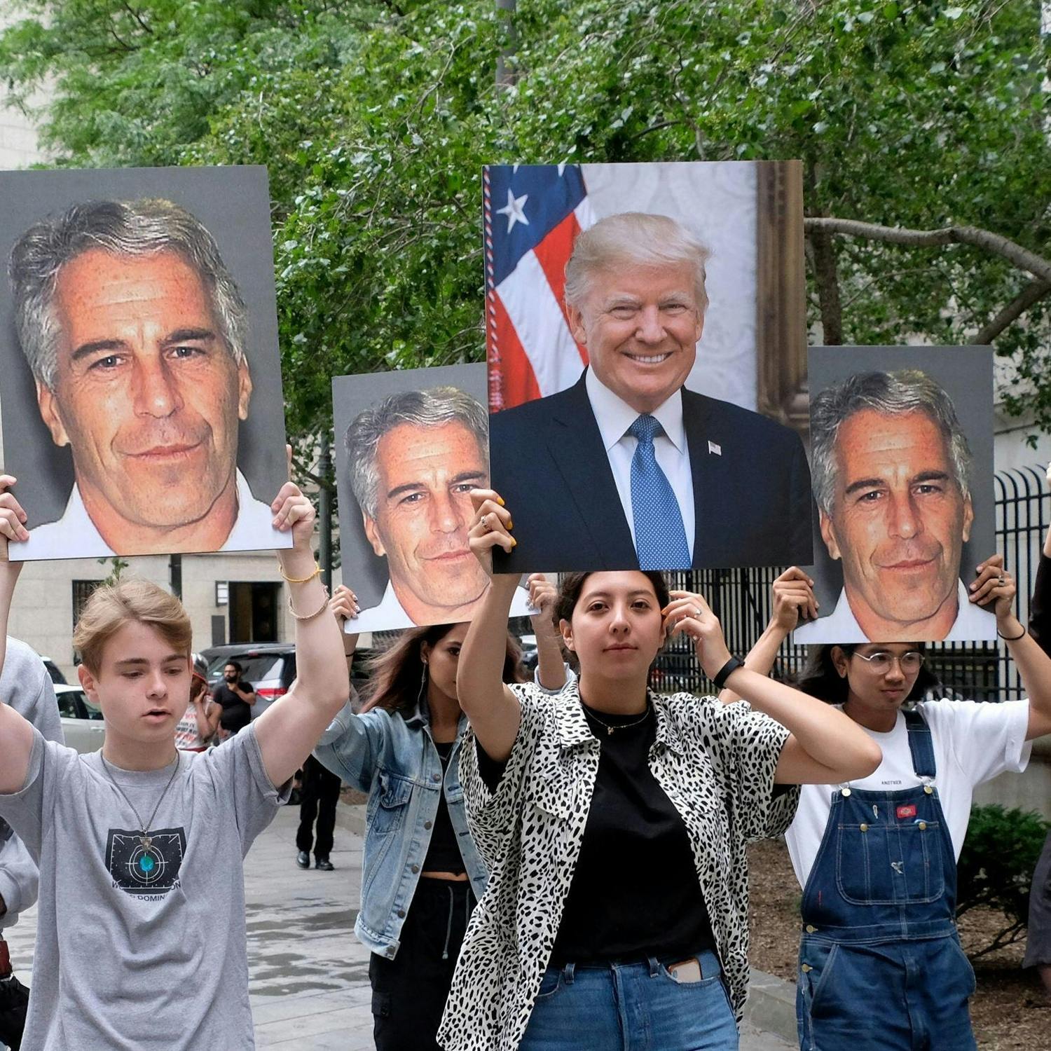 Donald Trump now urges Republicans to release Epstein files