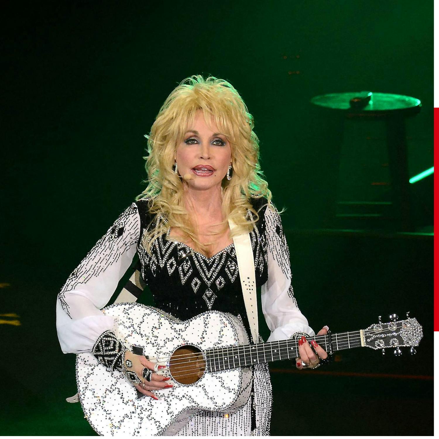 When Dolly Parton sang in Paidi O Se's pub in Kerry