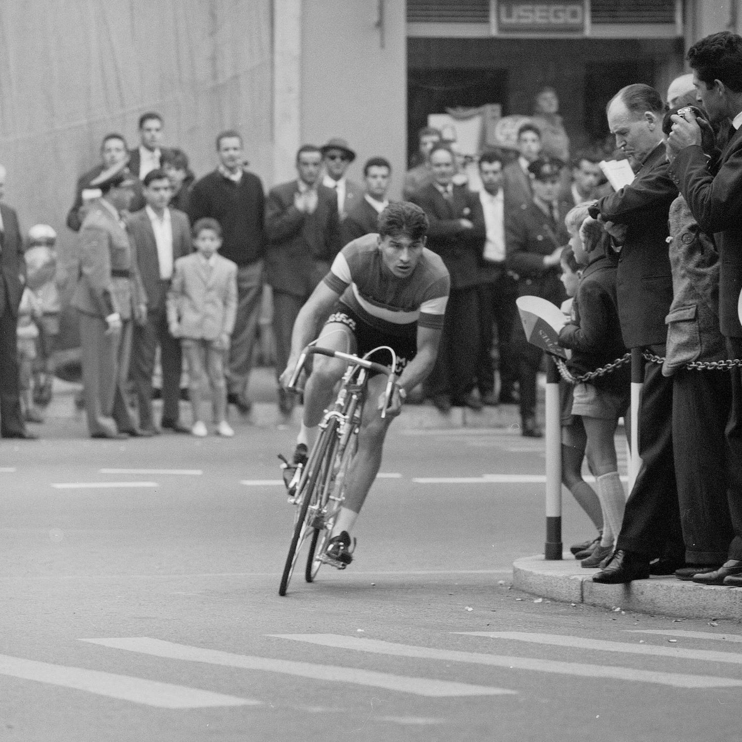 The sporting life of  cyclist Raymond Poulidor