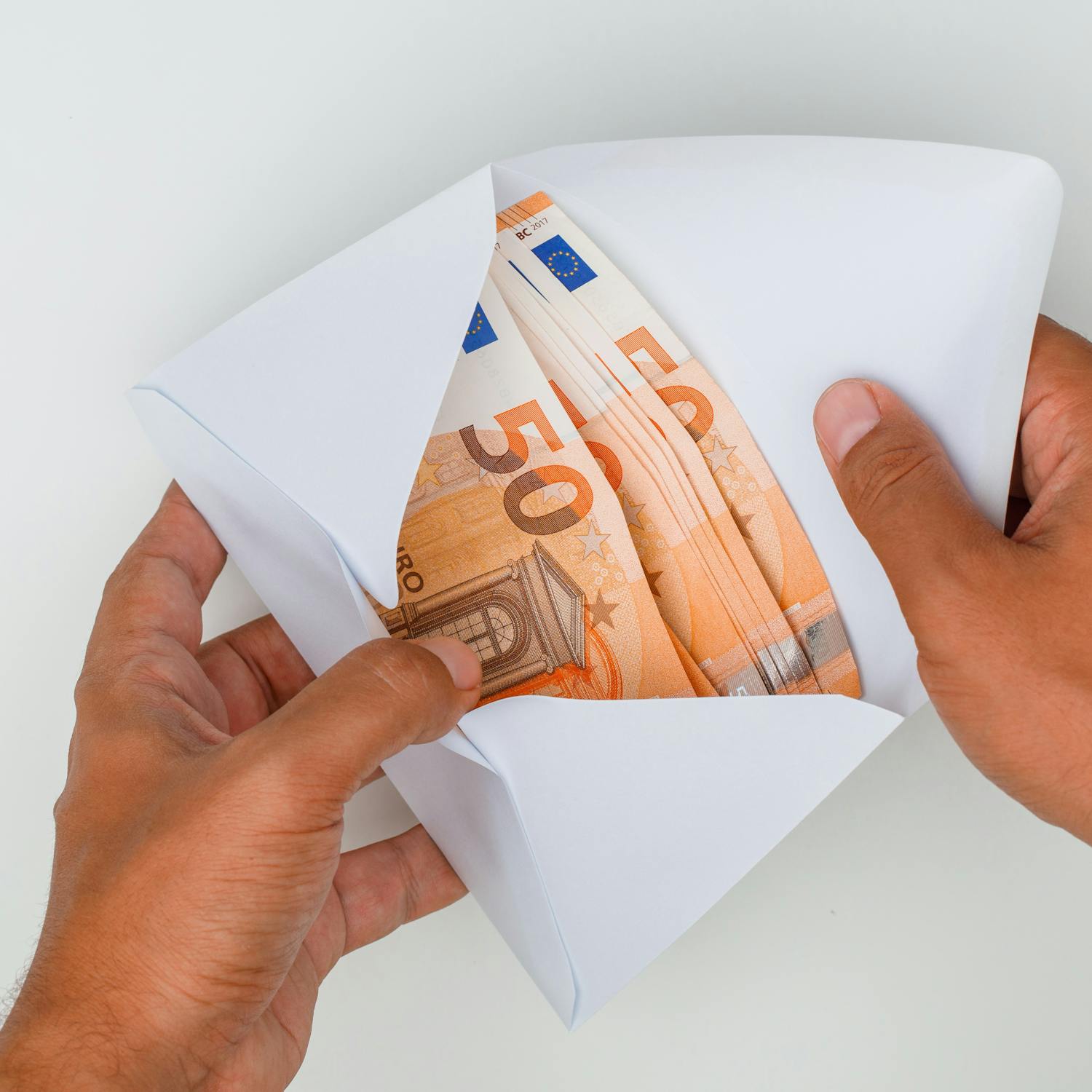 Listener Causes War By Begrudging Lone Parent Xmas Welfare Bonus Listener Causes War By Begrudging Lone Parent Xmas Welfare Bonus