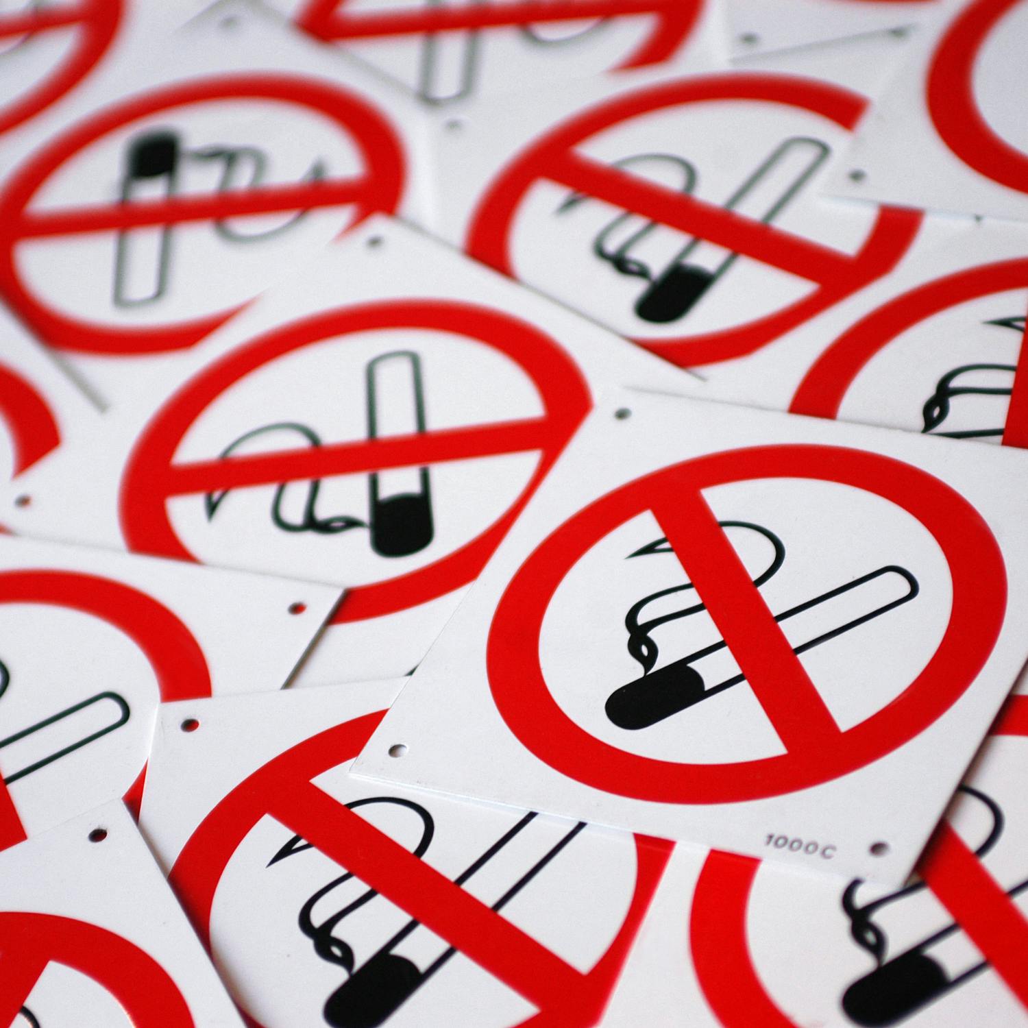 A call to bring the UK’s upcoming smoking ban to Ireland A call to bring the UK’s upcoming smoking ban to Ireland