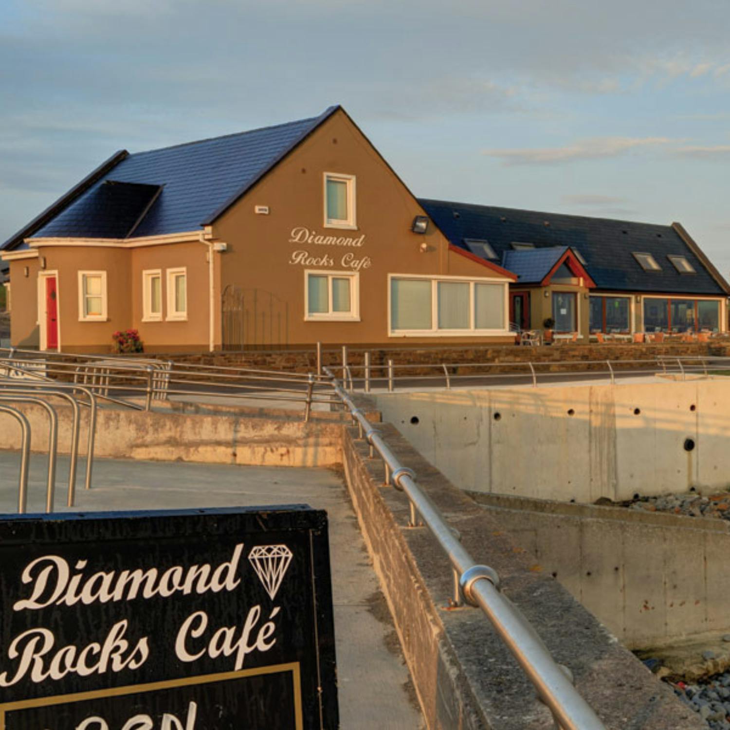 Diamond Rocks Café