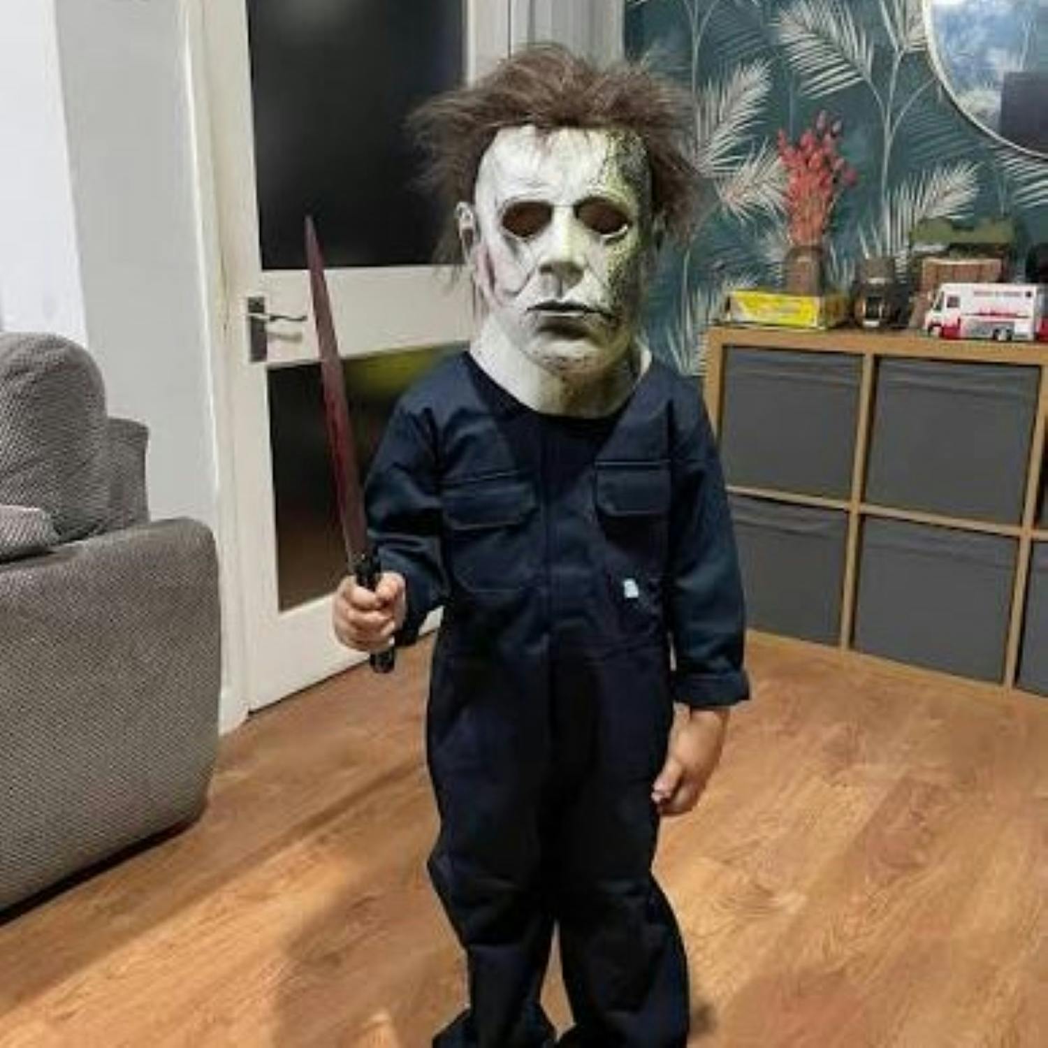 A Dublin School Has Banned Kids From Wearing "Scary-Triggering" Halloween Costumes