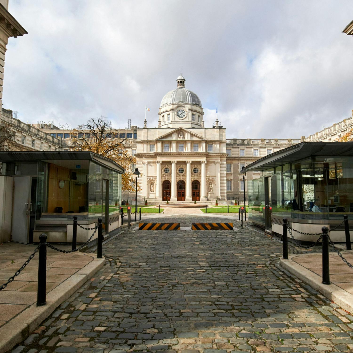 Riff: €1.7 billion defence spending plan