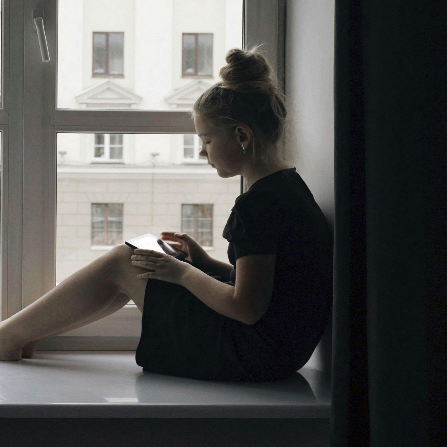 Is digitisation making us lose our social skills and manners ?
