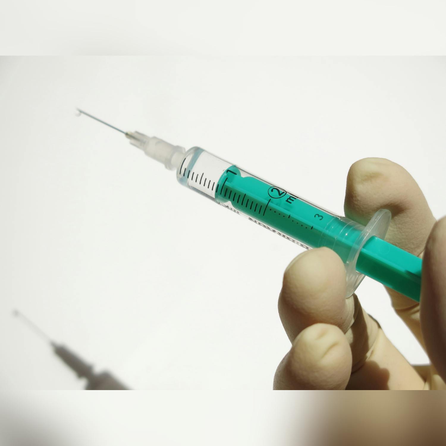 Doctors warn of the risks of receiving aesthetic treatments from unqualified practitioners