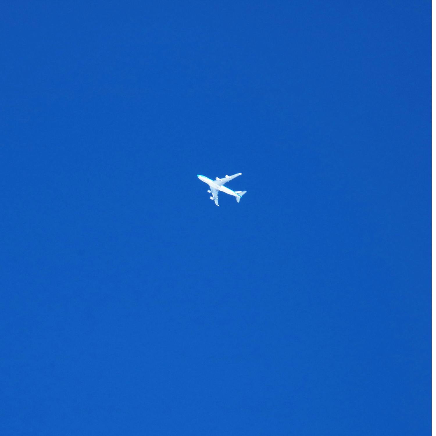 A power bank forces a transatlantic flight to divert to Dublin