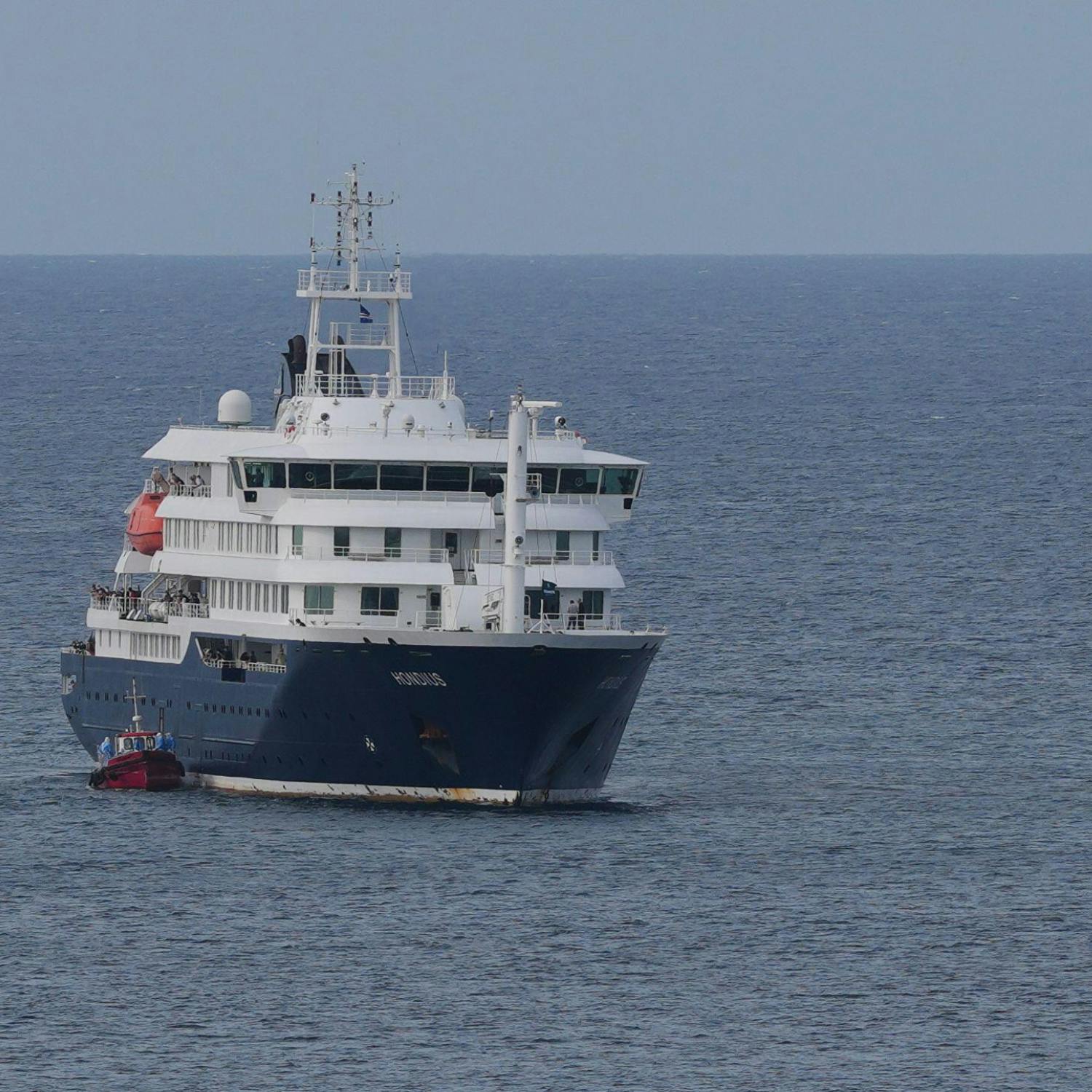 Passengers from the MV Hondius have been evacuated