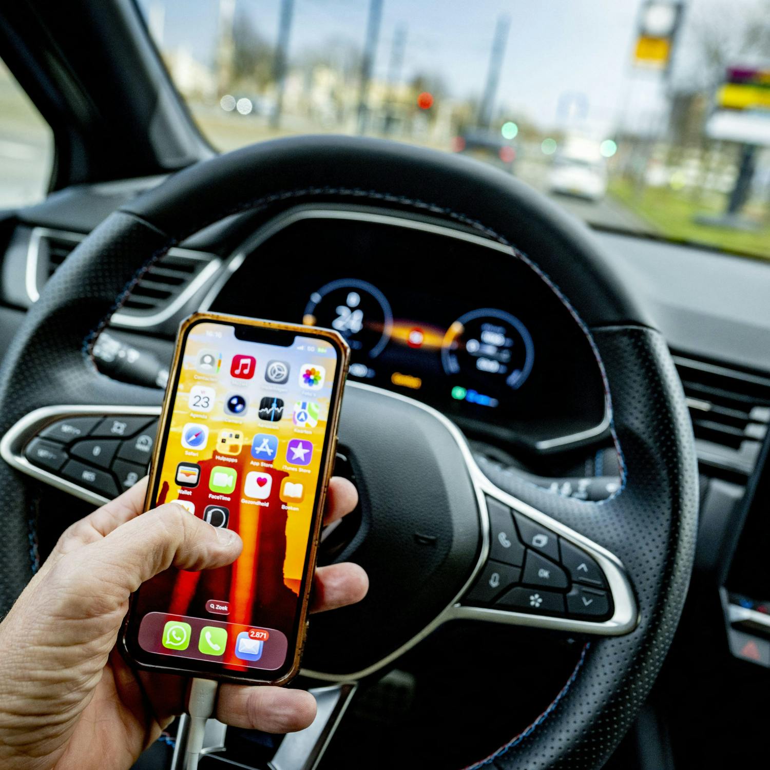 Vans and small trucks drivers are nearly twice as likely to use mobile phones Vans and small trucks drivers are nearly twice as likely to use mobile phones