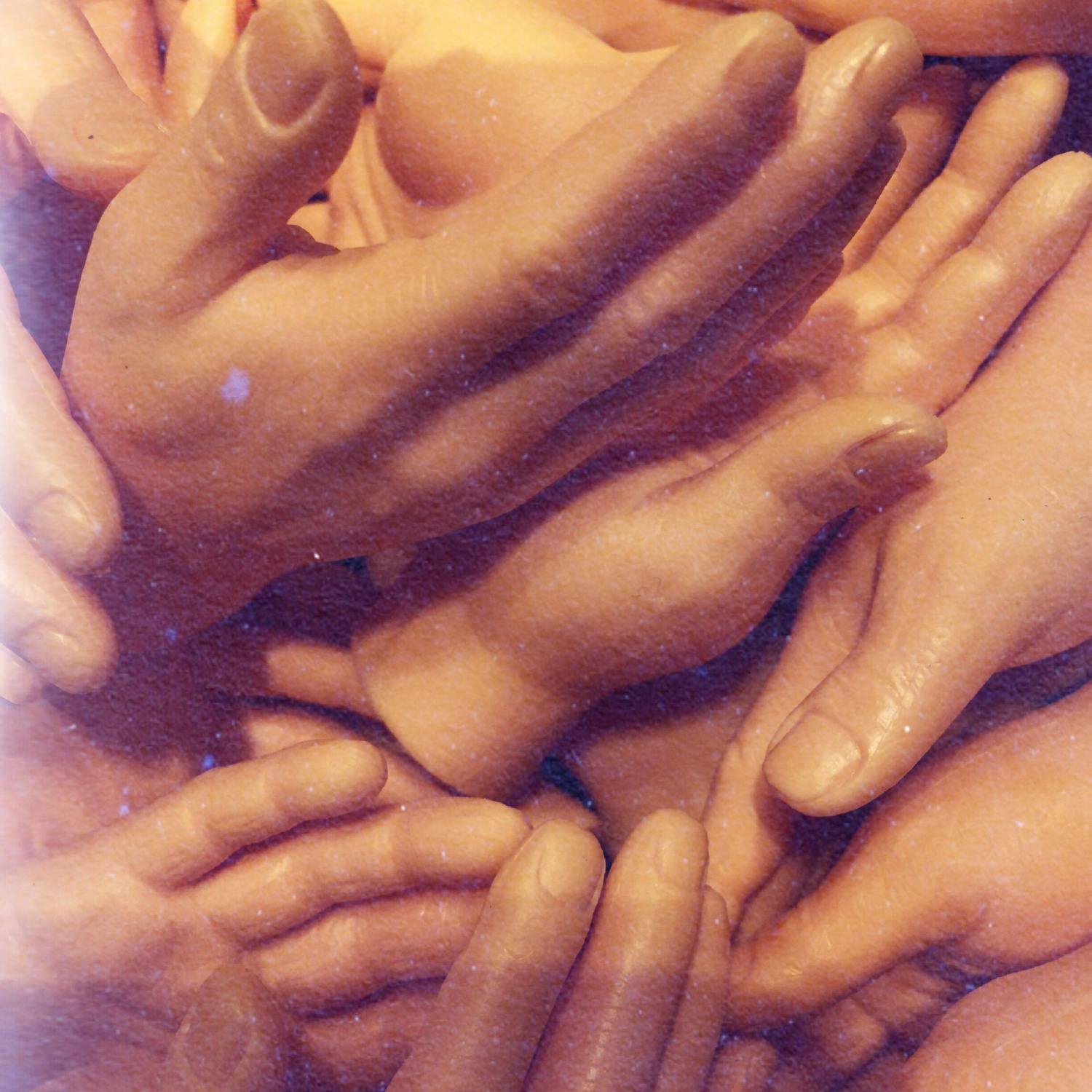 Can holding hands resolve conflict?