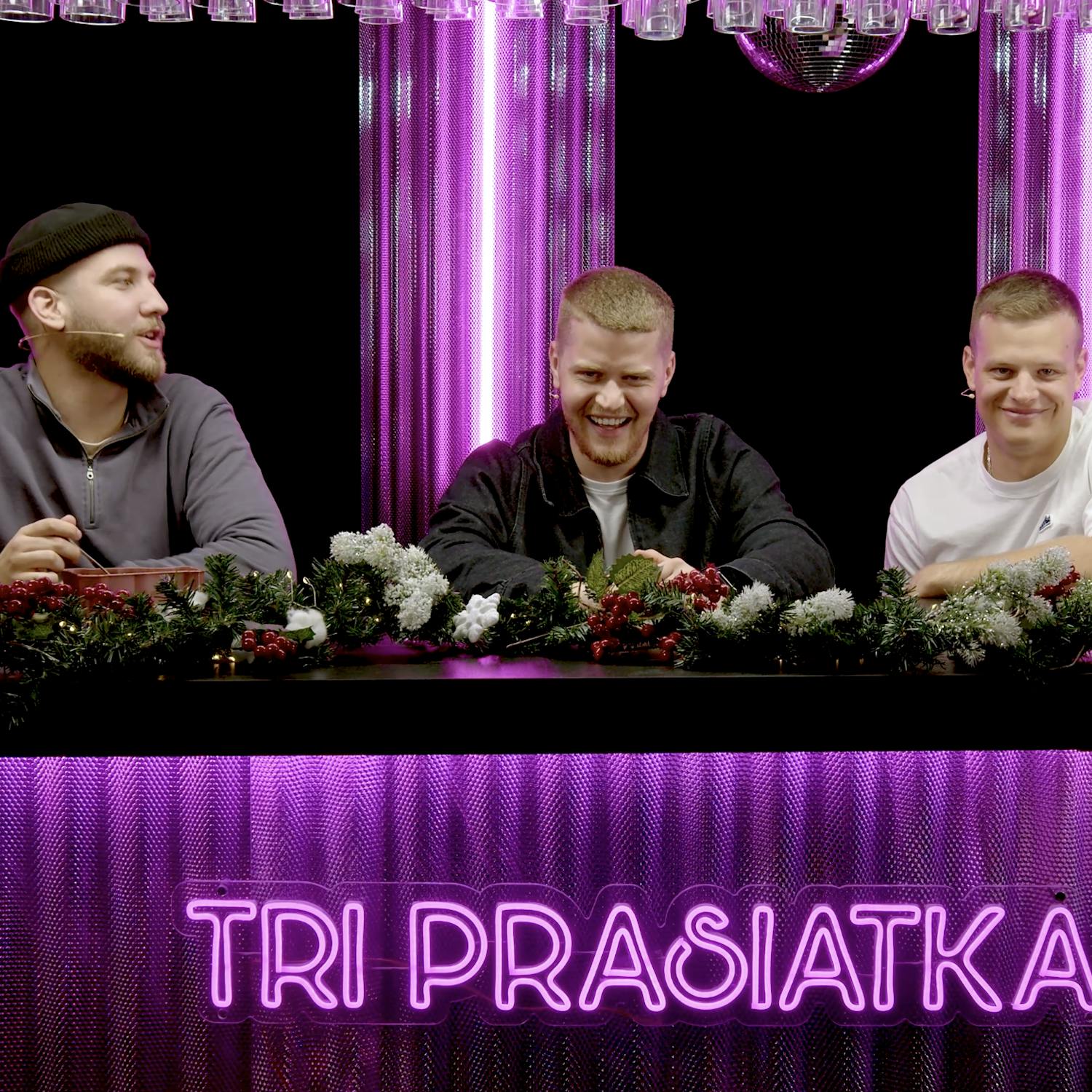 Fingering, prvá pusa a bezkontaktný sex - VIANOČNÝ ŠPECIÁL JE TU ! Fingering, prvá pusa a bezkontaktný sex - VIANOČNÝ ŠPECIÁL JE TU !