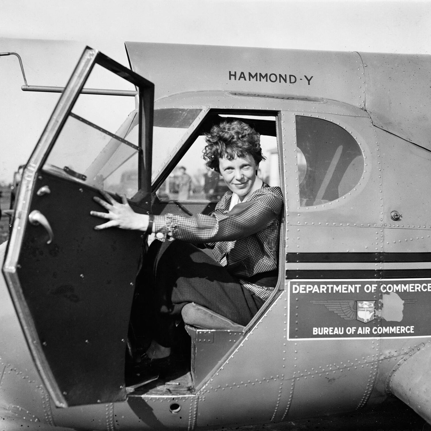 Amelia Earhart: New clues into a 90-year mystery