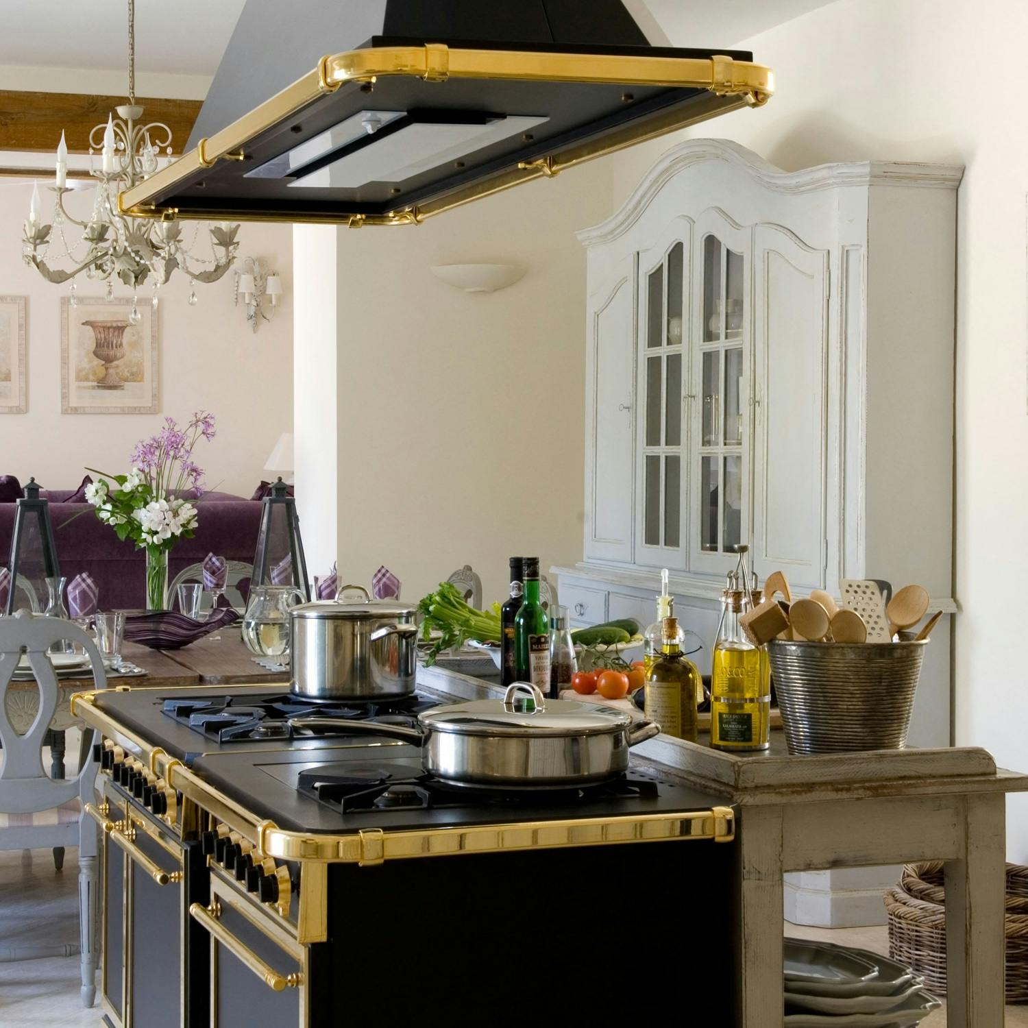 Freestanding kitchens are making a comeback episode artwork