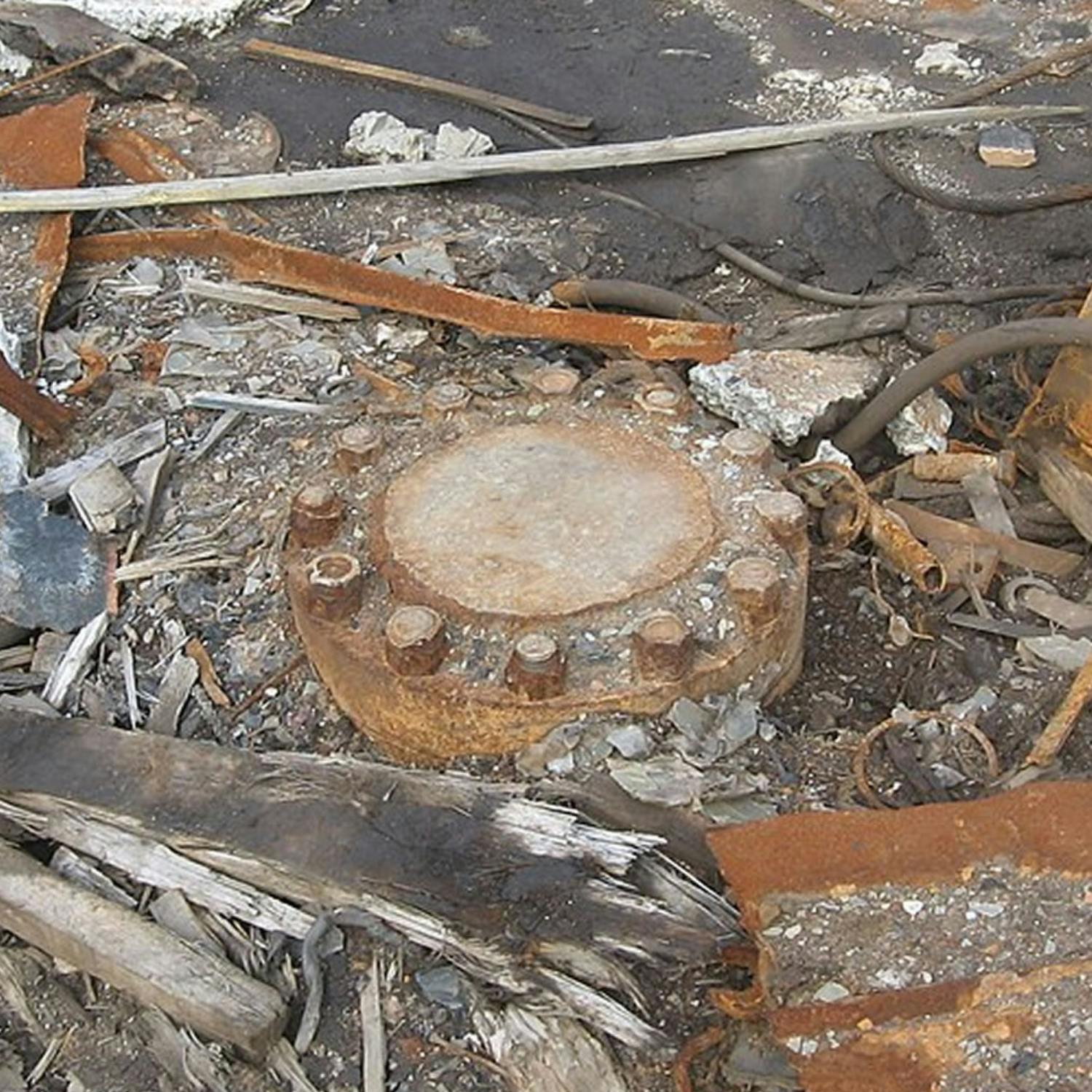 Why was the deepest hole in the world made? Image