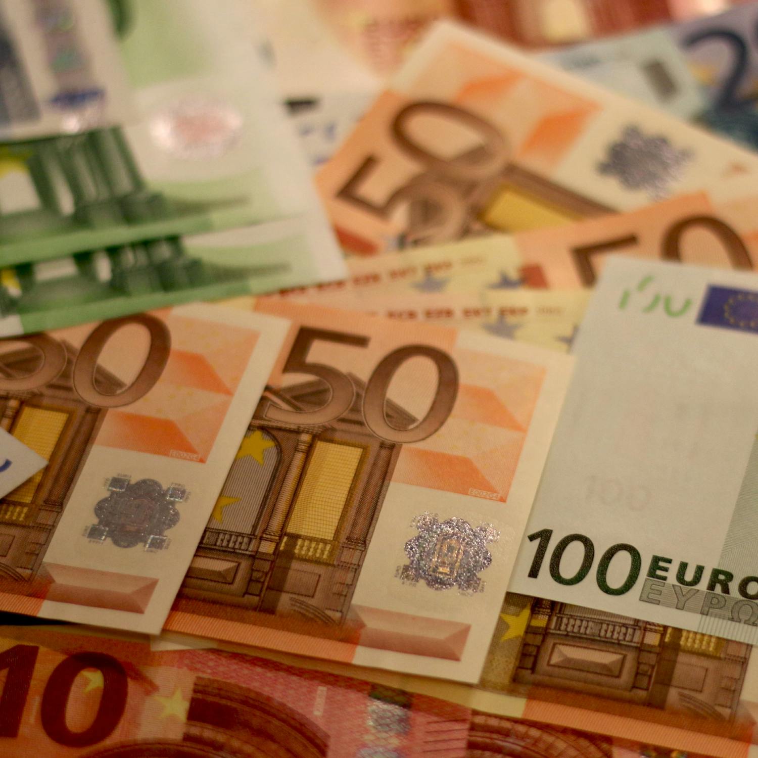 The money questions couples need to ask Image