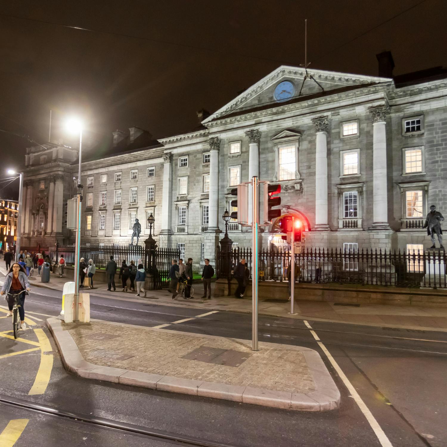 Calls to submit to consultation on College Green