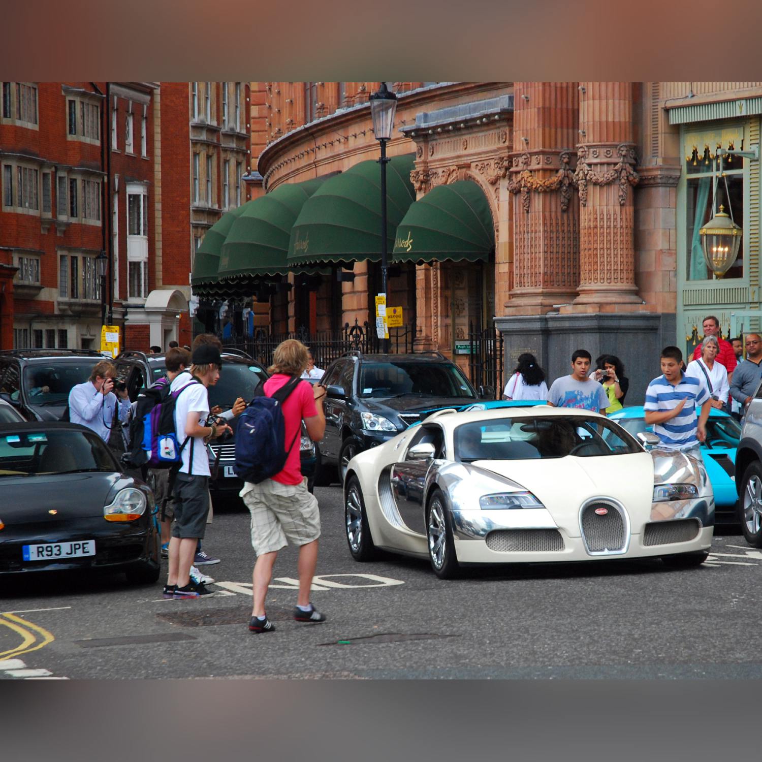 The problems with ‘Supercar Season’ in London episode artwork