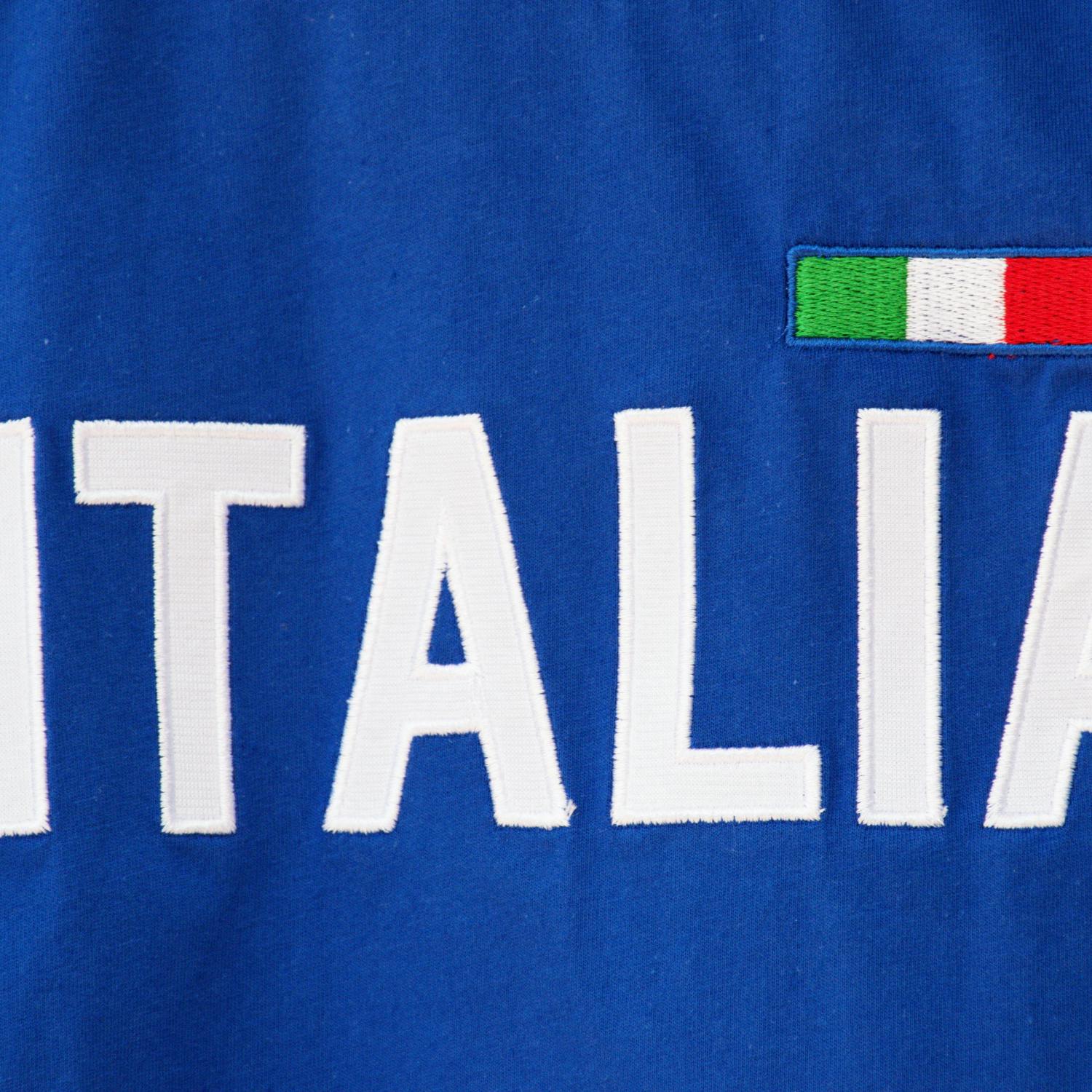 Why do sports teams wear the colours they do?