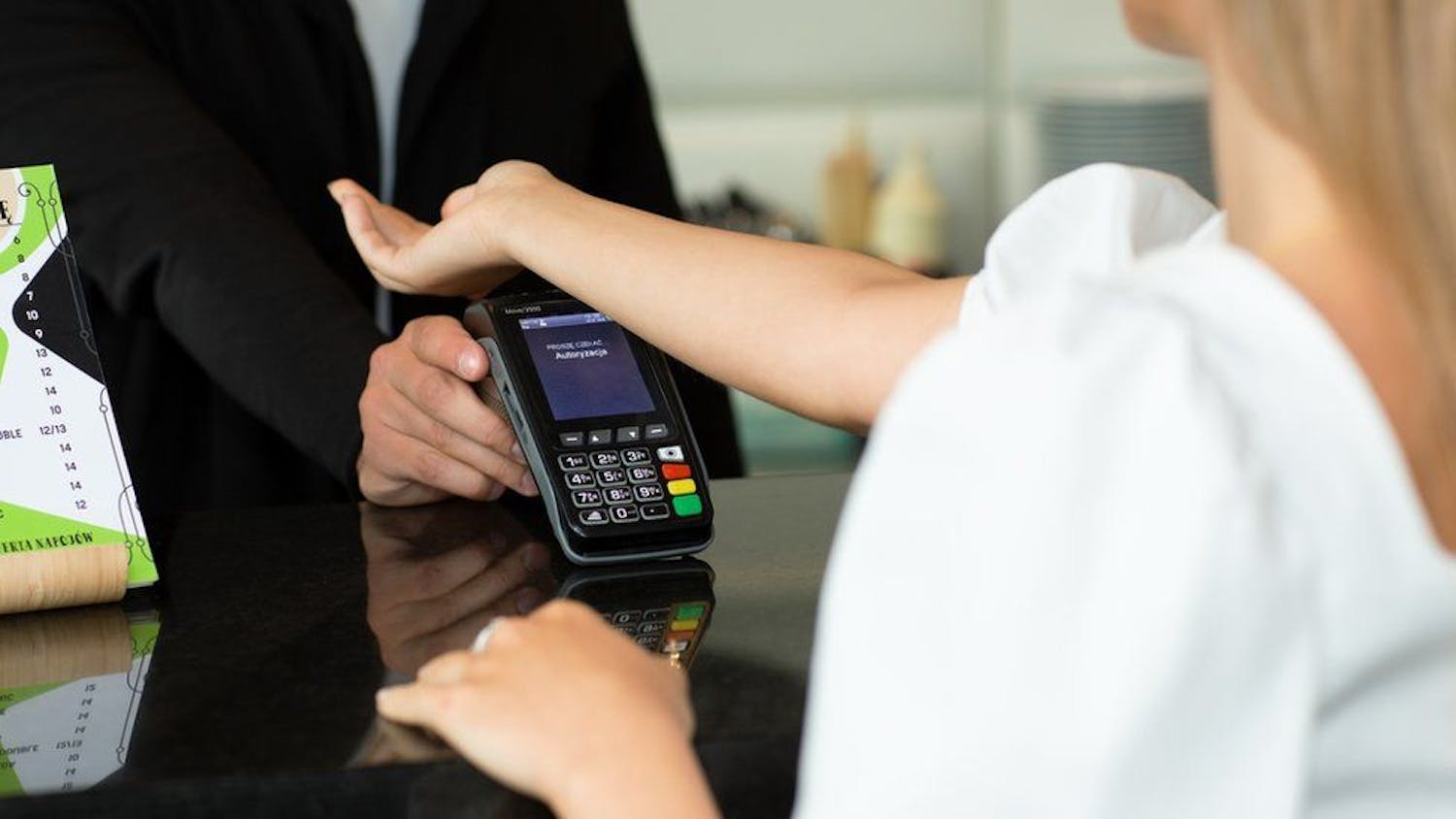 You Can Now Pay For Your Shopping With Your Hand, Here Is How It Works episode artwork