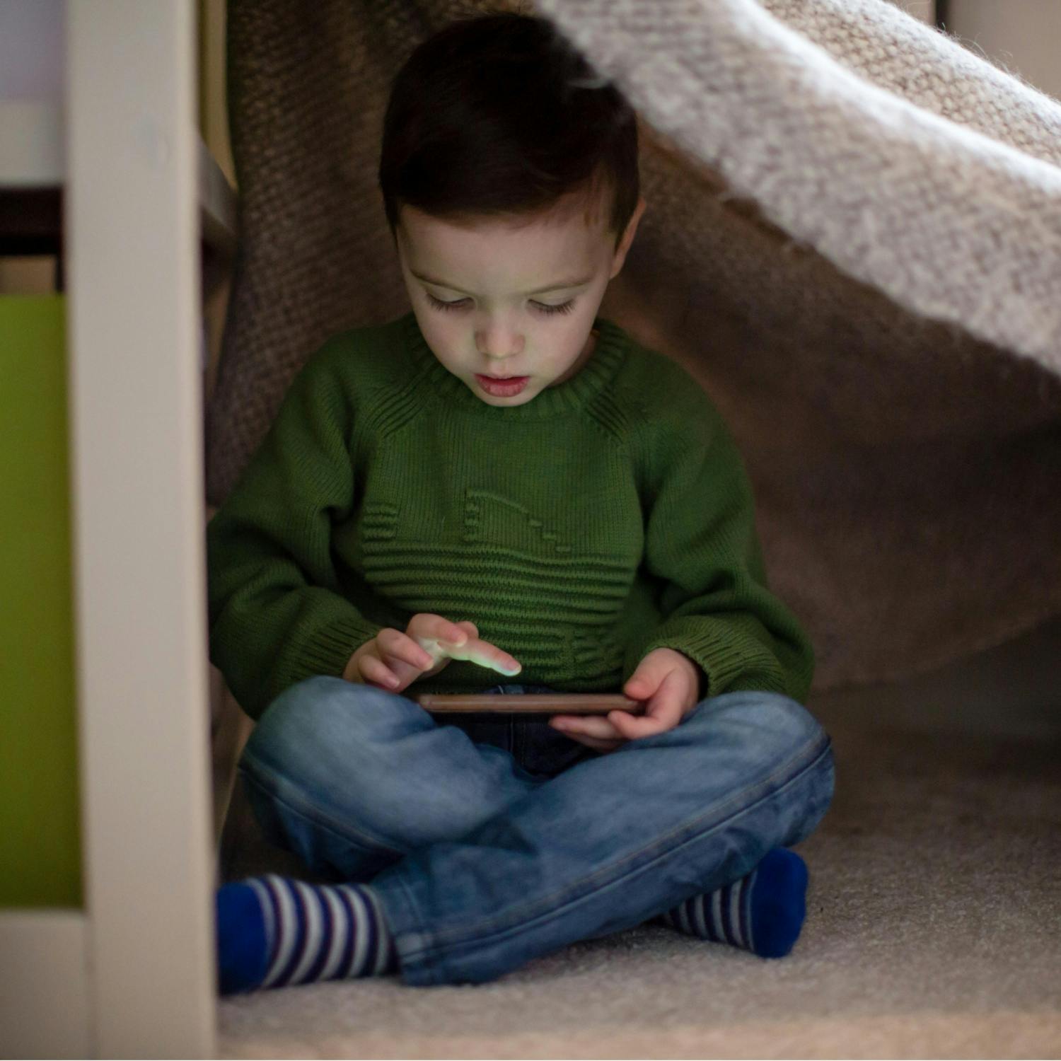 Greystones Parents Ban Smartphones For Primary Kids