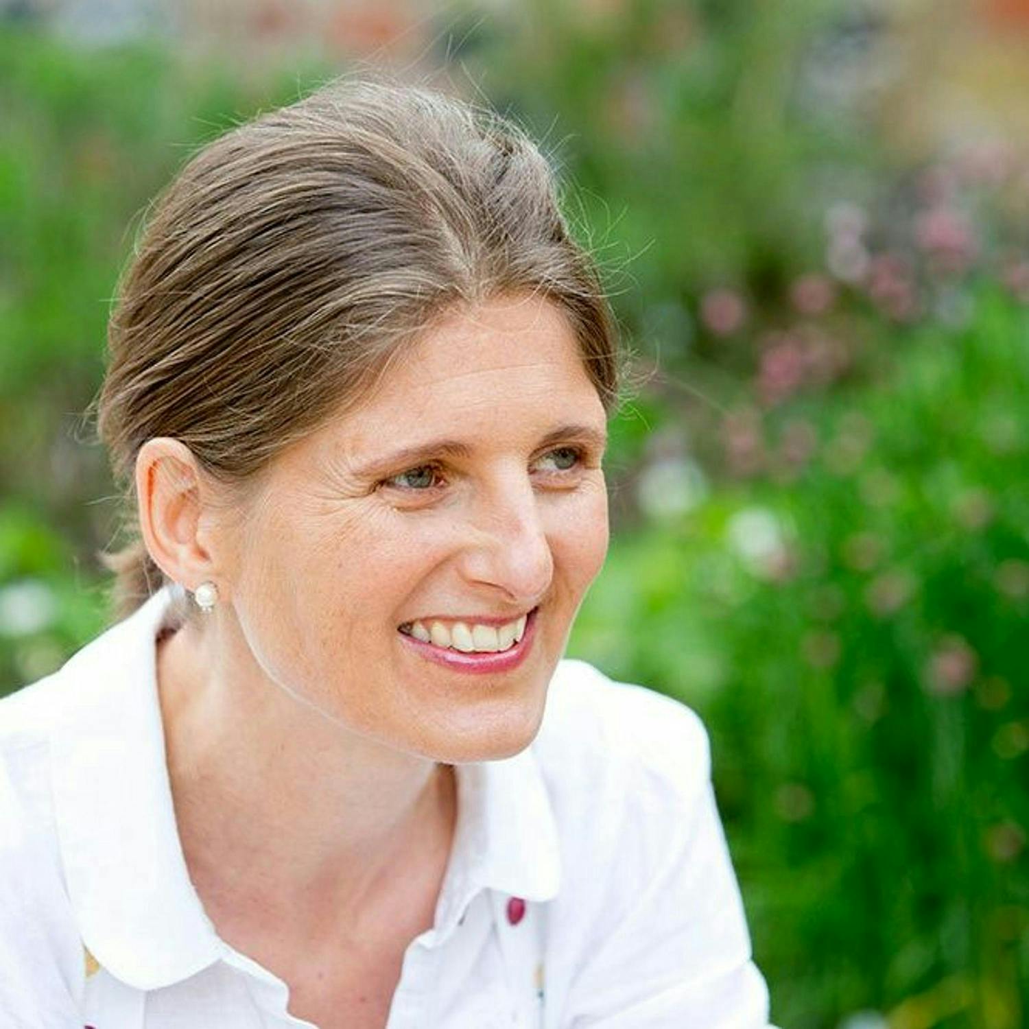 How to help our children be healthy and happy with Lucinda Miller