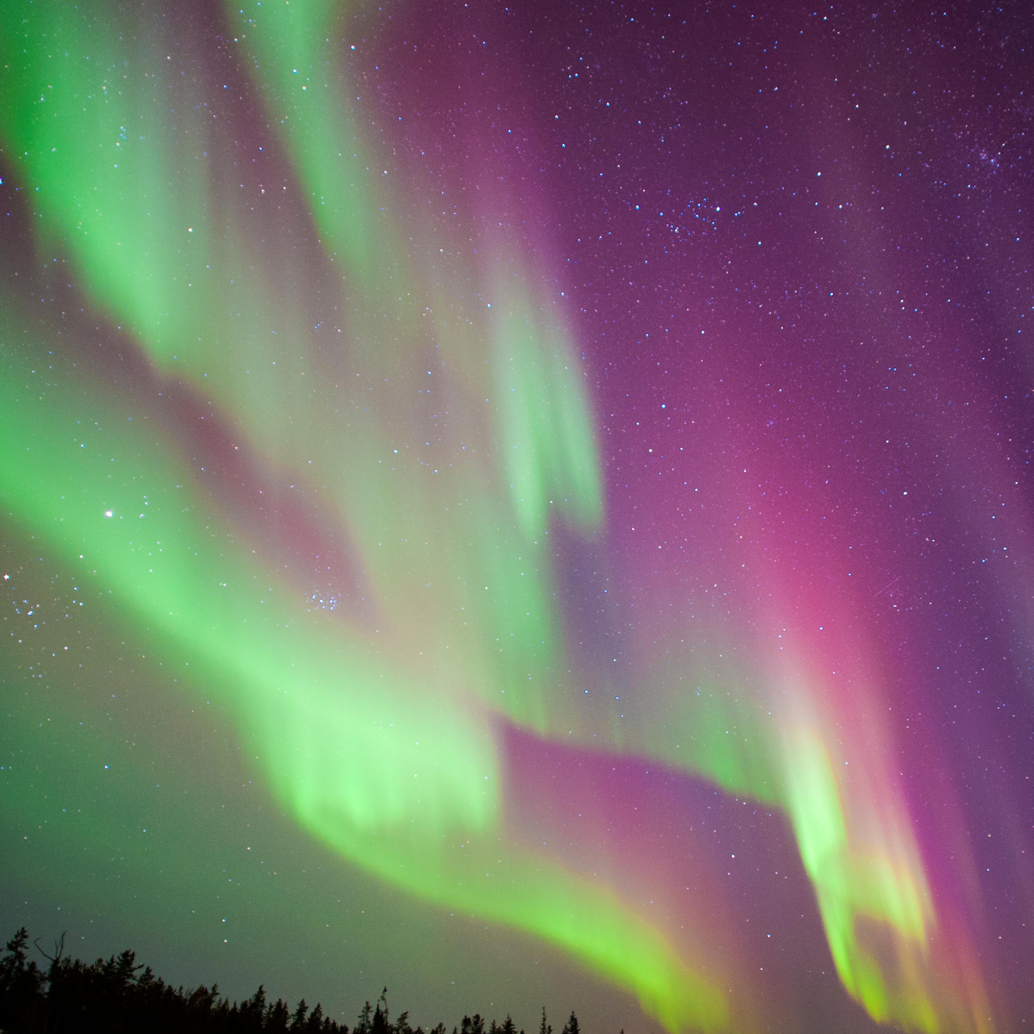 What Causes The Northern Lights? – The Hard Shoulder Highlights