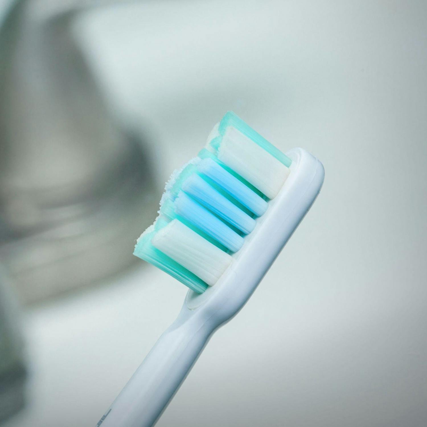 How to do Stuff: Brushing your teeth effectively!
