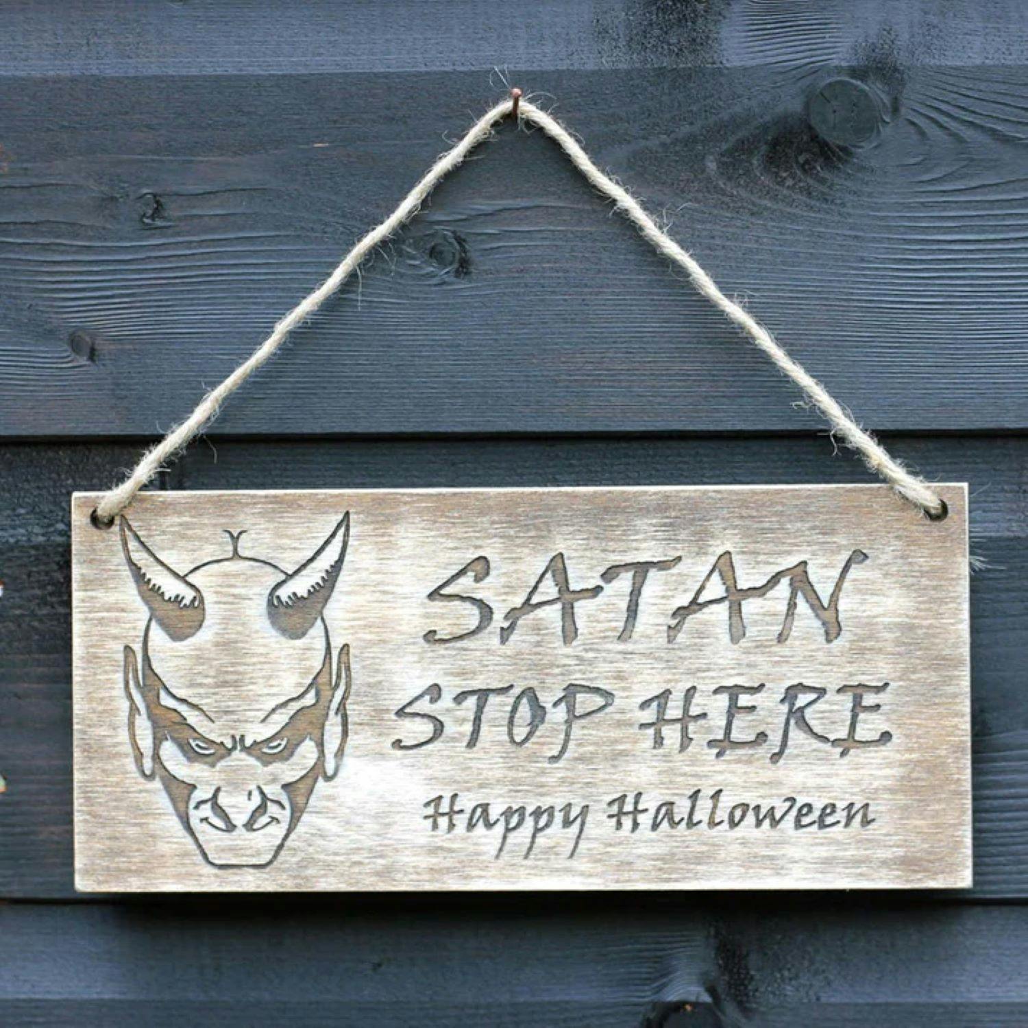 American Pastor: "Stop Letting Your Kids Celebrate Hallowe'en, You're Turning Them To Satan" - podcast episode cover