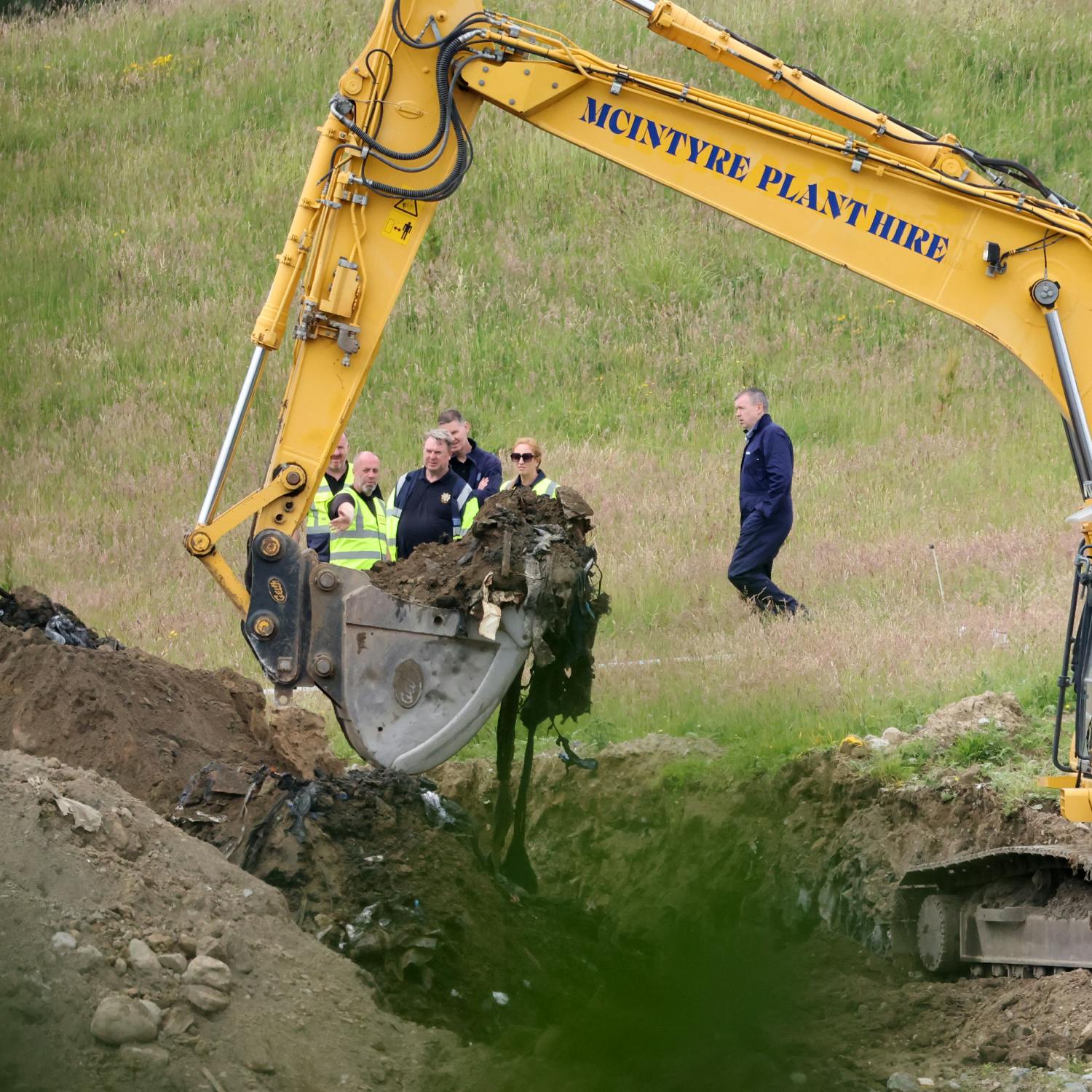 New search underway for Jo Jo Dullard and Deirdre Jacob