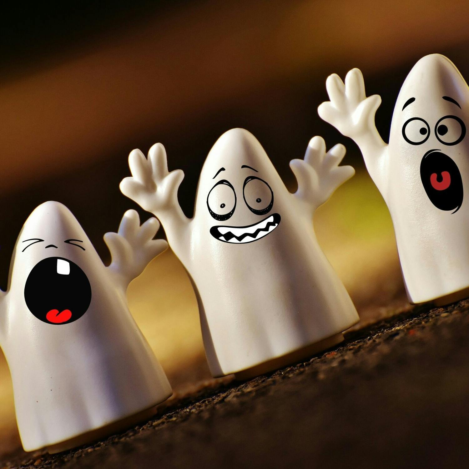 Parenting: Child is terrified by Halloween decorations Parenting: Child is terrified by Halloween decorations