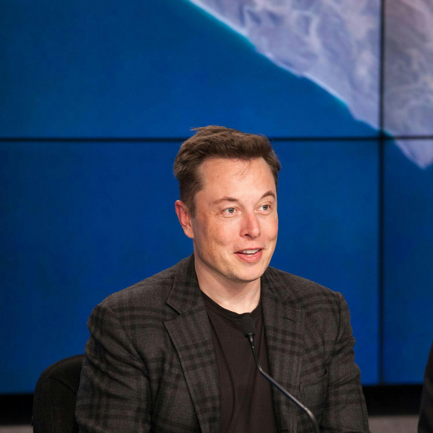 cover of episode Elon Musk Twitter deal 'more likely than not' to go ahead