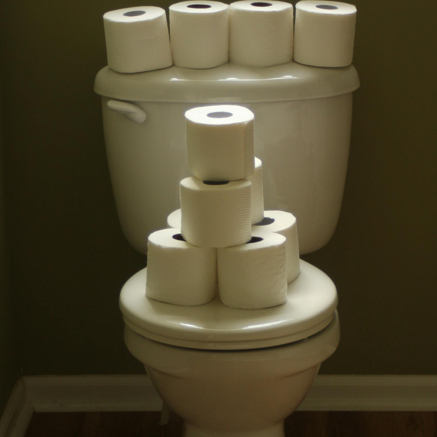 So You Think You’re an Adult: Girlfriend leaves door open while on the loo! So You Think You’re an Adult: Girlfriend leaves door open while on the loo!